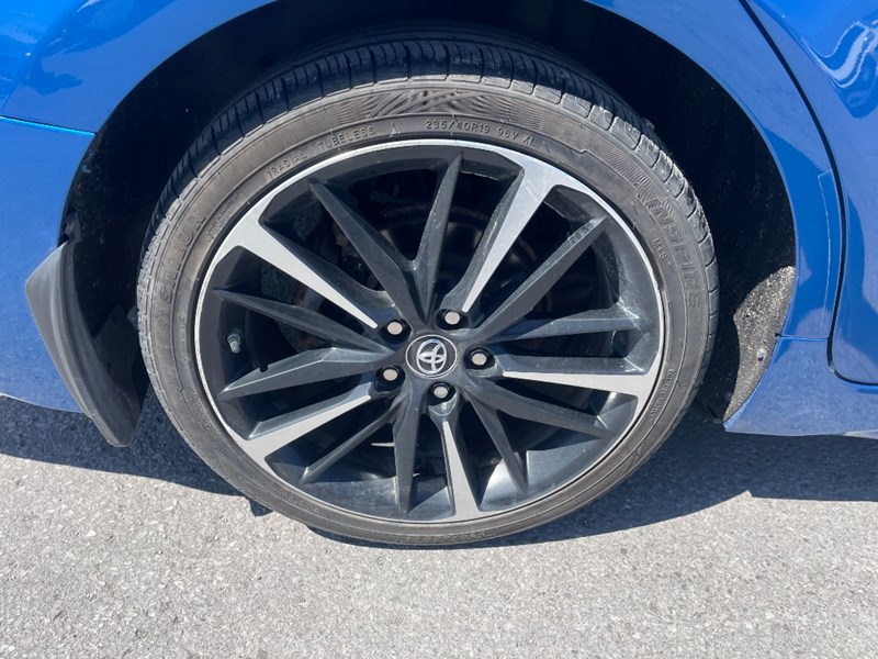 2018 Toyota Camry XSE Auto