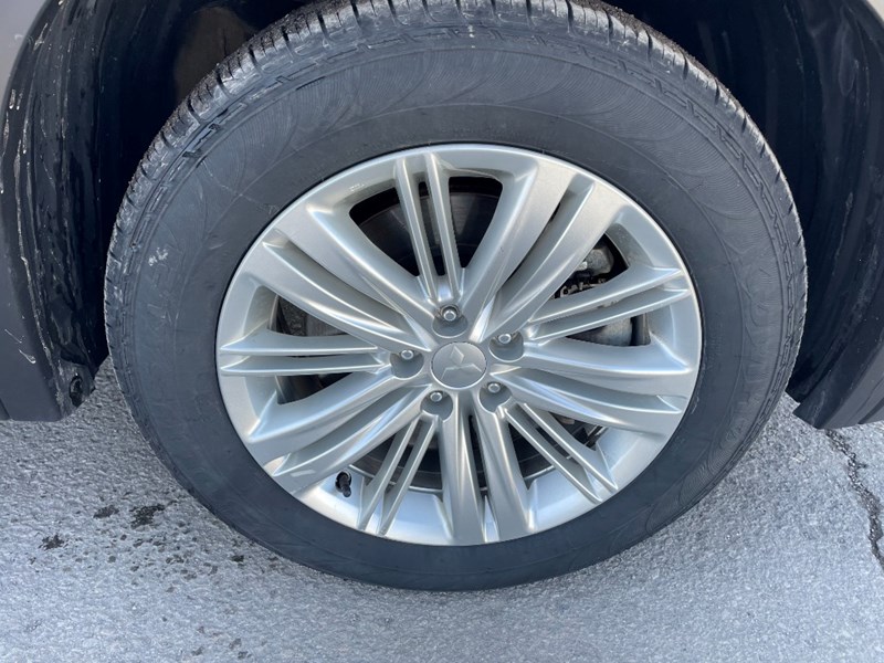 2024 Mitsubishi Outlander SE S-AWC