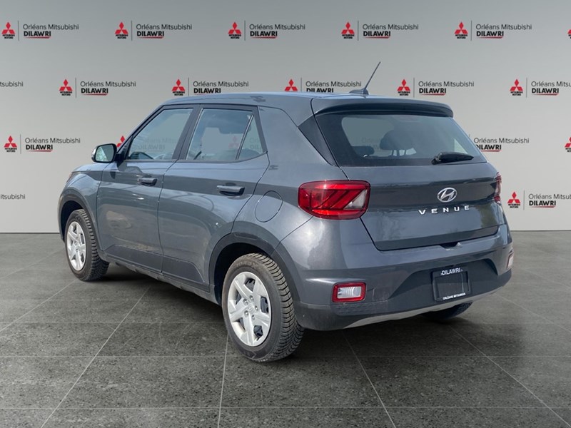 2024 Hyundai Venue Essential IVT