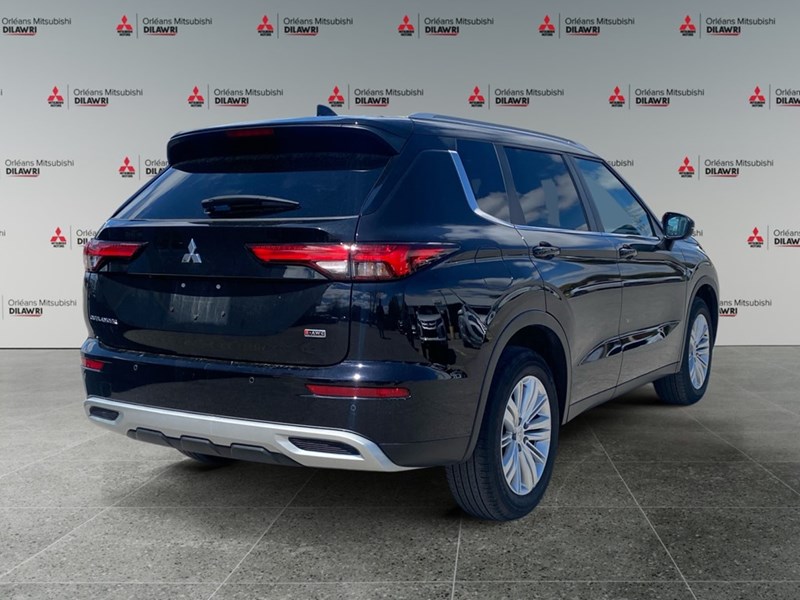 2024 Mitsubishi Outlander SE S-AWC