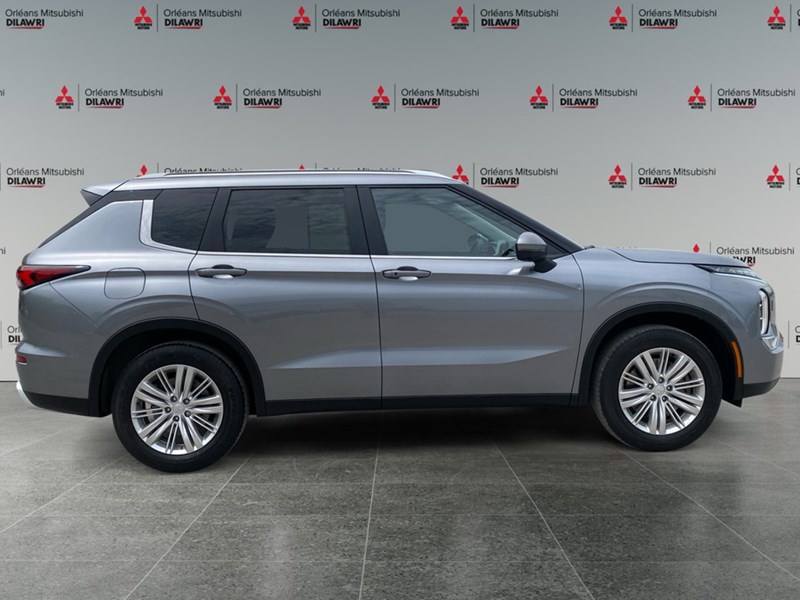 2024 Mitsubishi Outlander SE S-AWC