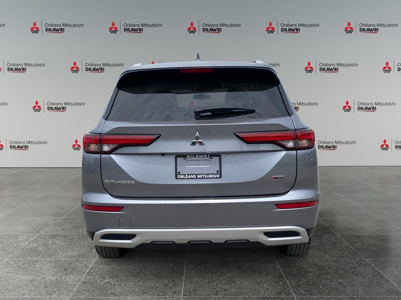 2024 Mitsubishi Outlander SE S-AWC