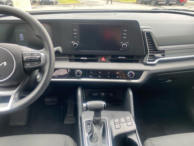 2024 Kia Sportage LX AWD
