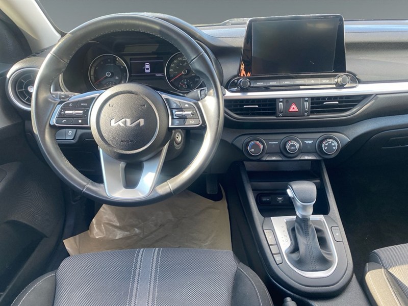 2023 Kia Forte LX IVT