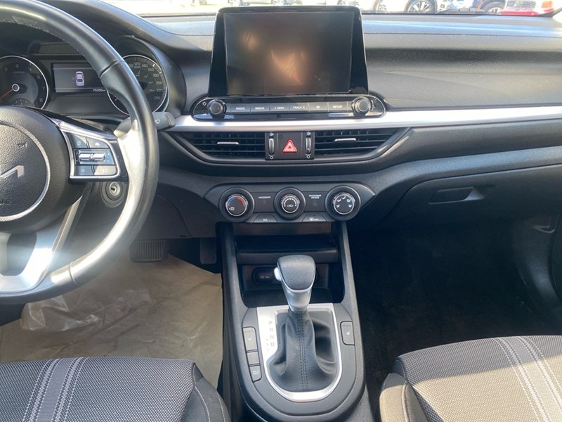 2023 Kia Forte LX IVT