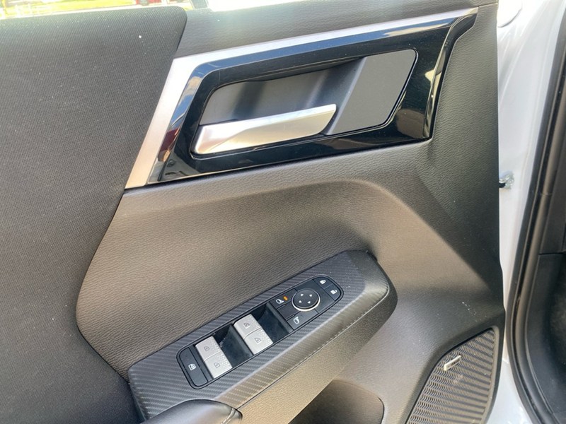 2025 Mitsubishi Outlander ES S-AWC