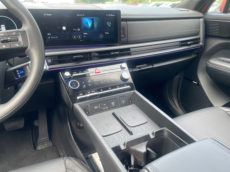 2025 Hyundai Santa Fe Ultimate Calligraphy AWD