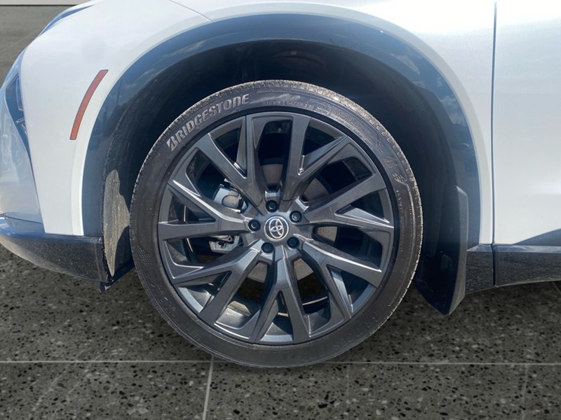 2025 Toyota Crown Signia Limited AWD