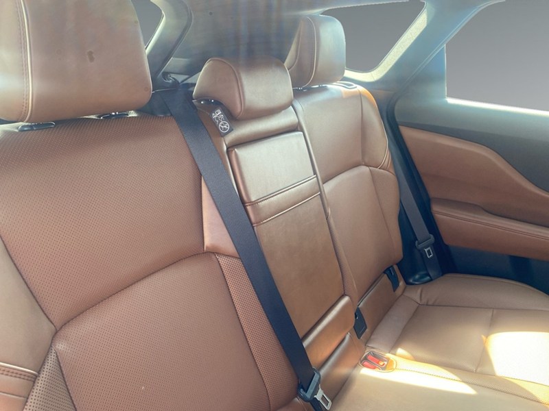 2025 Toyota Crown Signia Limited AWD
