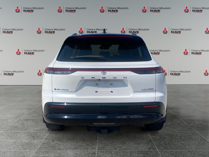 2025 Toyota Crown Signia Limited AWD
