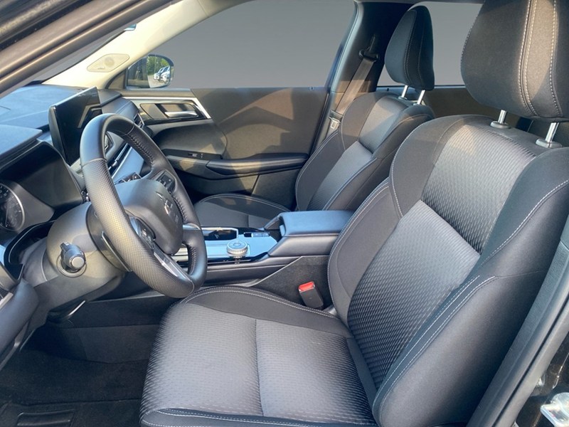 2025 Mitsubishi Outlander ES S-AWC