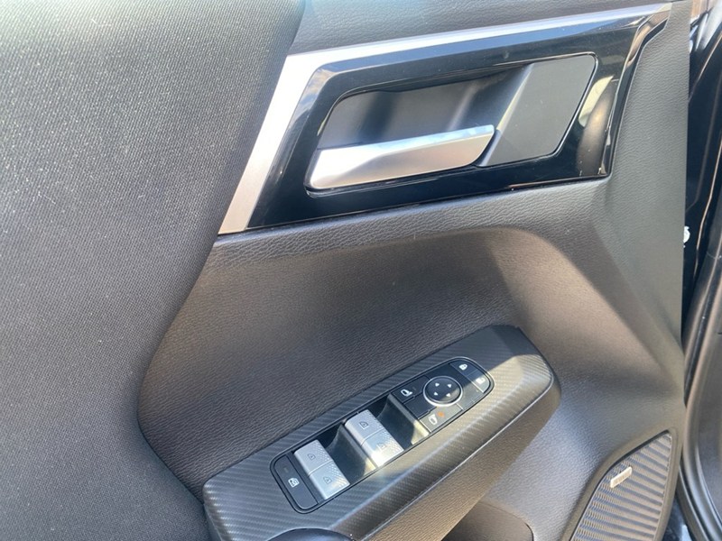 2025 Mitsubishi Outlander ES S-AWC