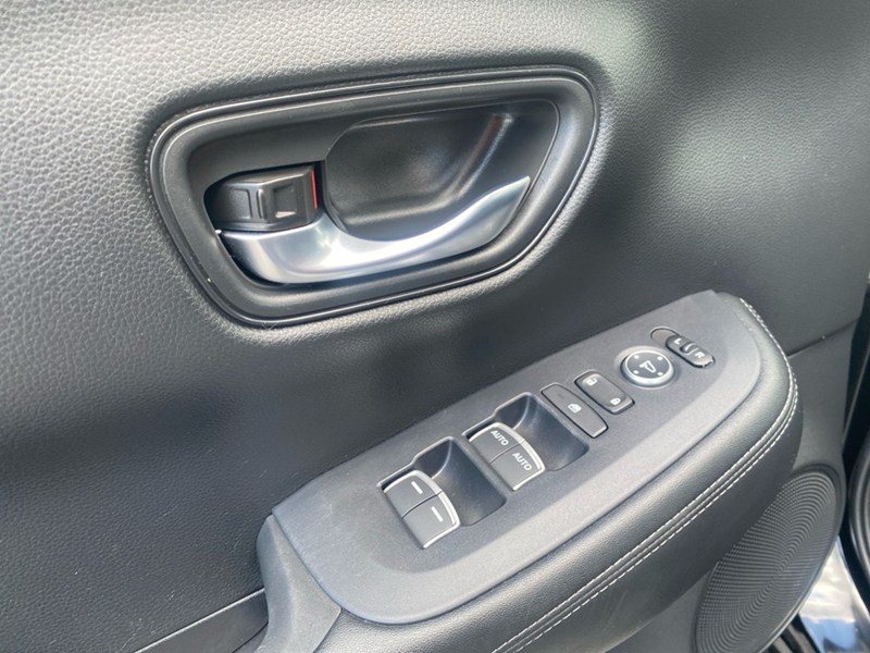 2025 Honda HR-V EX-L Navi AWD CVT