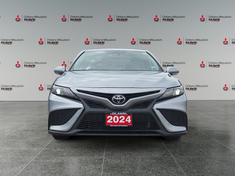 2024 Toyota Camry SE Auto