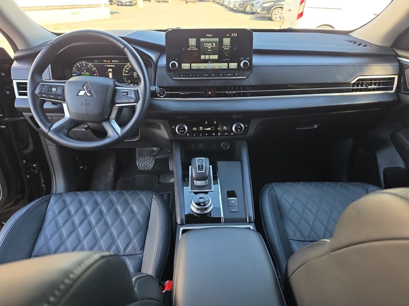 2024 Mitsubishi Outlander SEL S-AWC