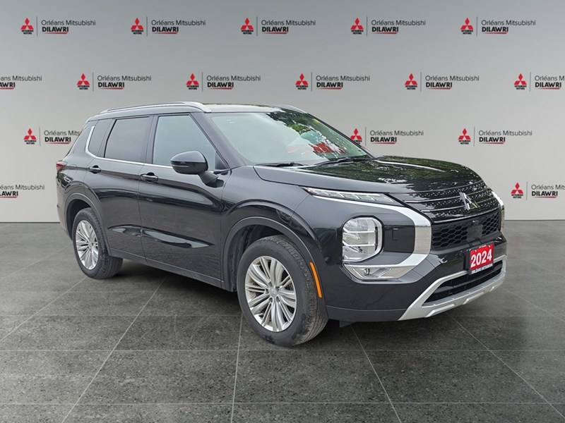 2024 Mitsubishi Outlander LE S-AWC