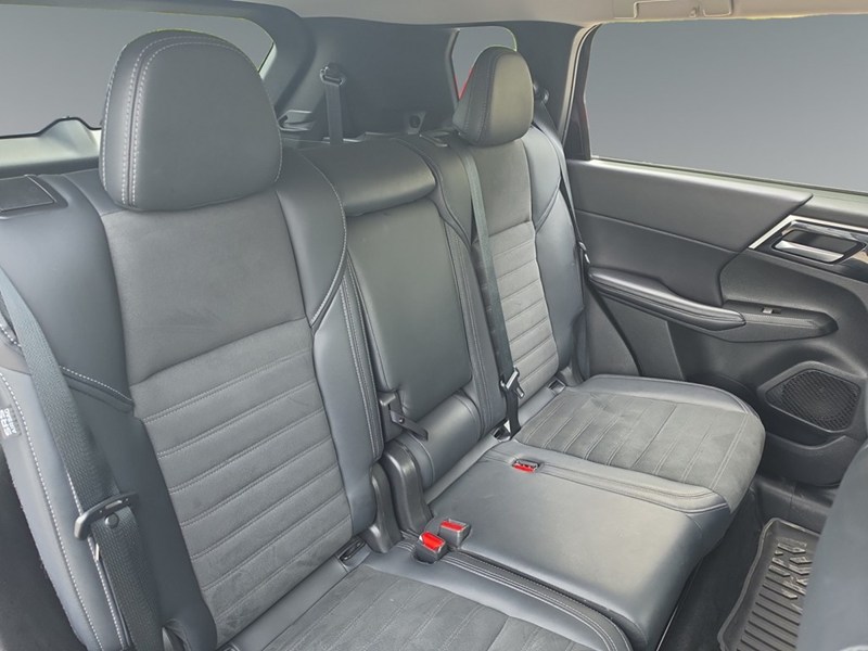 2024 Mitsubishi Outlander SE S-AWC