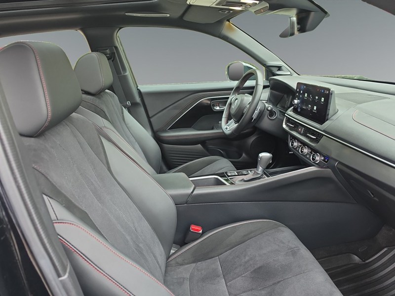 2025 Acura ADX Platinum Elite A-Spec AWD