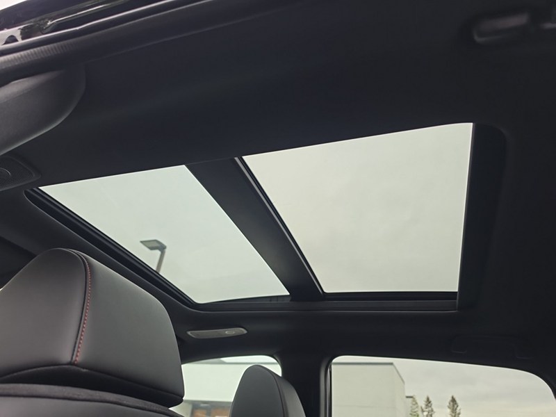 2025 Acura ADX Platinum Elite A-Spec AWD