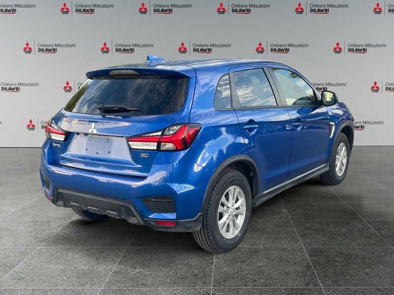 2023 Mitsubishi RVR SE AWC