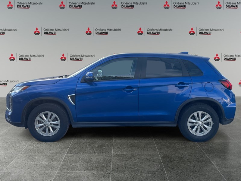 2023 Mitsubishi RVR SE AWC