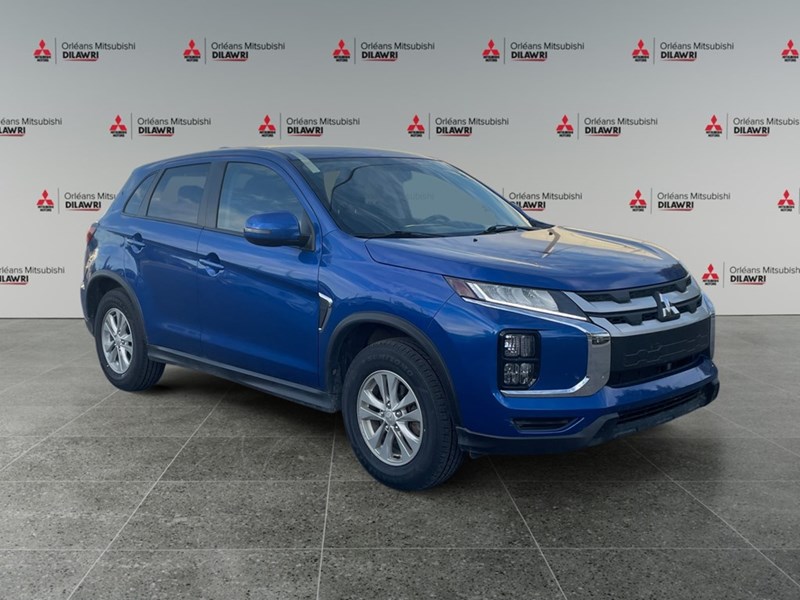 2023 Mitsubishi RVR SE AWC