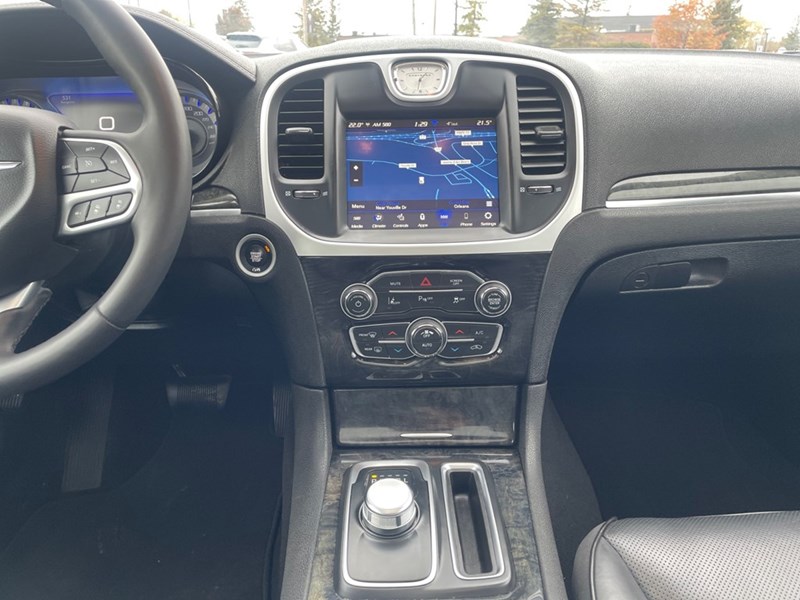 2023 Chrysler 300 300 Touring L AWD