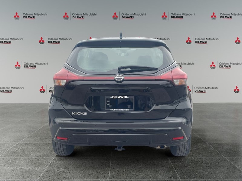 2024 Nissan Kicks S FWD