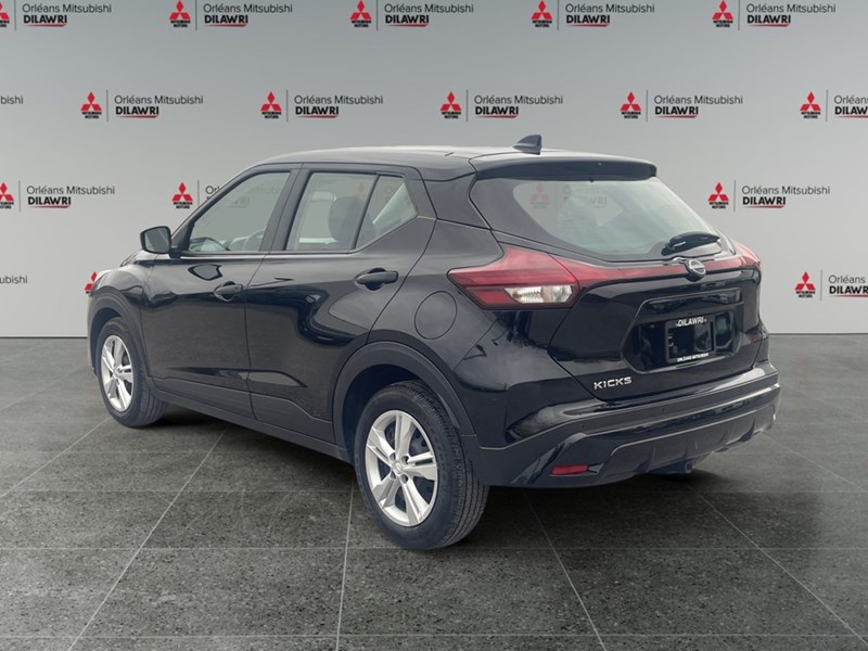 2024 Nissan Kicks S FWD