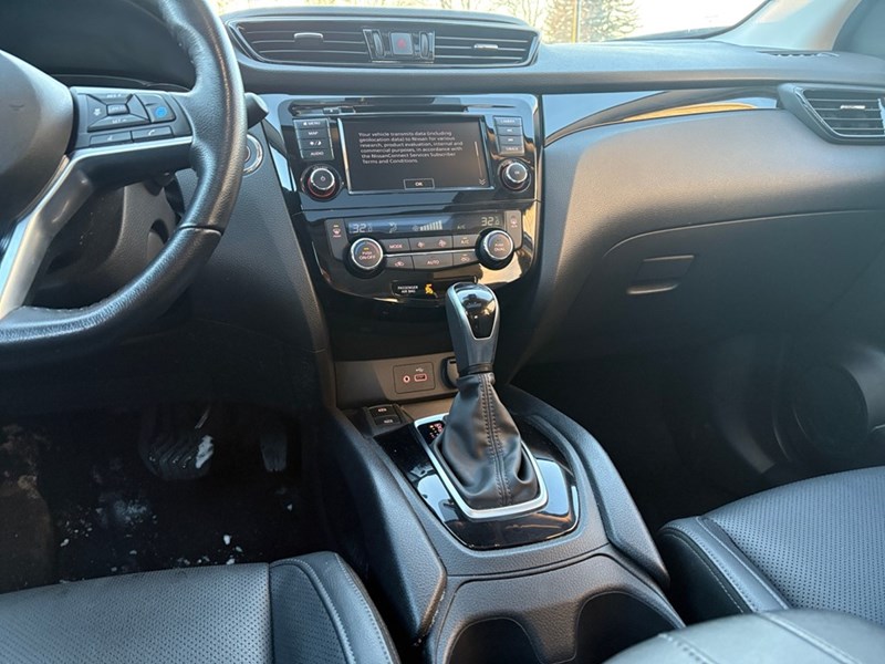 2023 Nissan Qashqai AWD SL CVT