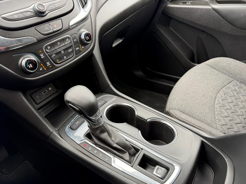 2024 Chevrolet Equinox AWD 4dr LT