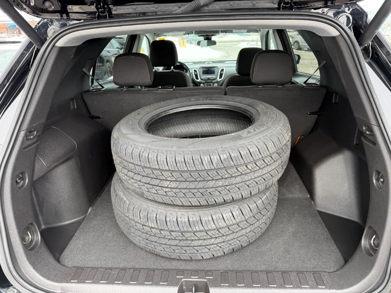 2024 Chevrolet Equinox AWD 4dr LT