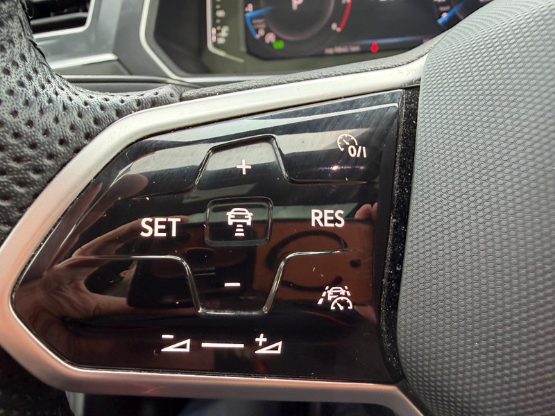 2024 Volkswagen Tiguan Comfortline R-Line Black Edition 4MOTION