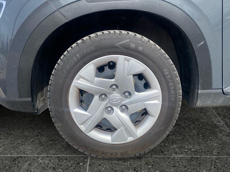 2024 Hyundai Venue Essential IVT