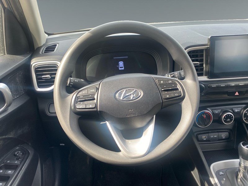 2024 Hyundai Venue Essential IVT
