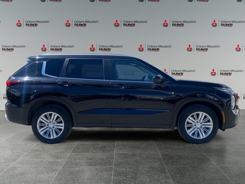 2024 Mitsubishi Outlander SE S-AWC