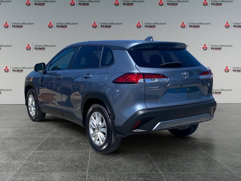 2024 Toyota Corolla Cross LE FWD