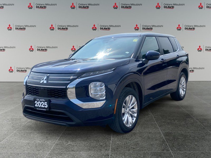 2025 Mitsubishi Outlander ES S-AWC