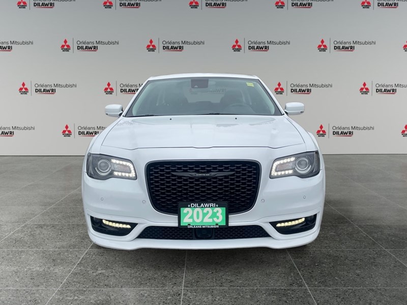 2023 Chrysler 300 300 Touring L AWD