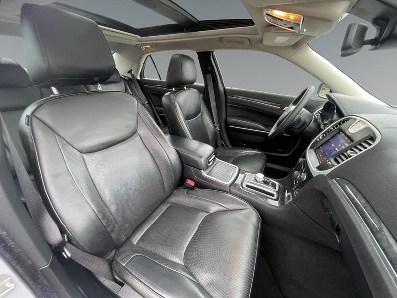 2023 Chrysler 300 300 Touring L AWD