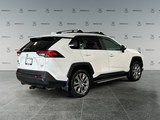 2020 Toyota RAV4 XLE image 5