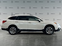 2017 Subaru Outback 2.5i Touring w/Tech | Ultra Low KM’s