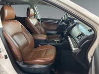 2017 Subaru Outback 2.5i Touring w/Tech | Ultra Low KM’s