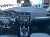 2017 Volkswagen Jetta 1.8 TSI Highline | Leather | Sunroof