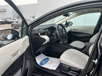 2022 Toyota Corolla LE Upgrade | Low KM's