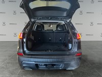 2022 Jeep Cherokee Altitude 4x4 V6 | Ultra Low KM's