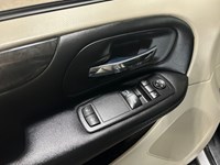 2017 Dodge Grand Caravan Canada Value Package | Ultra Low KM's