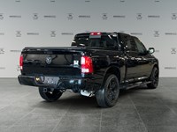2023 RAM 1500 Classic SLT 4x4 Crew Cab | Black Appearance | Low KM's