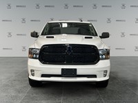 2021 RAM 1500 Classic Express 4x4 Crew Cab | Hemi V8 | Low KM's