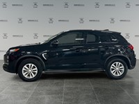 2021 Mitsubishi RVR SE AWC | Low KM's